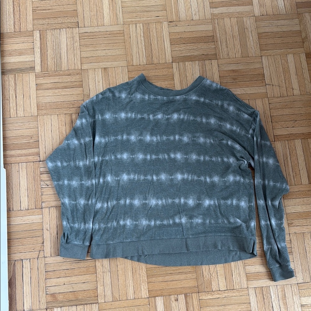 Casual Green and White Tie-Dye Pullover